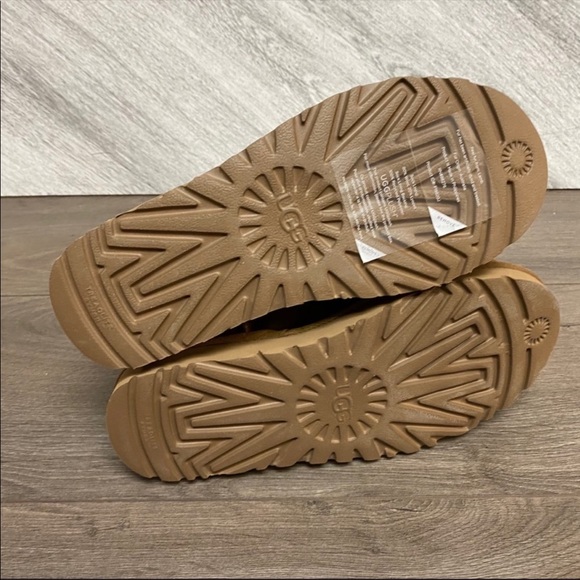 UGG | Classic Ultra Mini Boots In Chestnut NEW Size 9 ONE LEFT - Picture 9 of 13